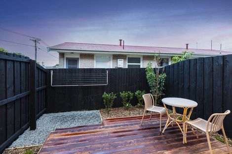 Photo of property in 2/94 Mathesons Road, Phillipstown, Christchurch, 8011