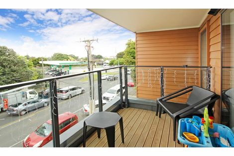 Photo of property in 206/8 Gray Avenue, Mangere East, Auckland, 2024