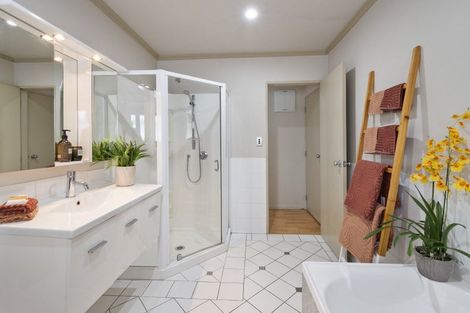 Photo of property in 234 Kelvin Grove Road, Kelvin Grove, Palmerston North, 4470