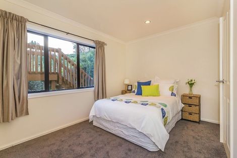 Photo of property in 49 Arahiwi Grove, Tirohanga, Lower Hutt, 5010