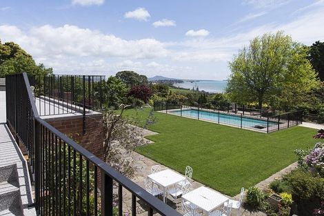 Photo of property in 122 Macleans Road, Bucklands Beach, Auckland, 2014