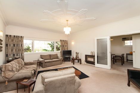 Photo of property in 43 Manapouri Crescent, Hokowhitu, Palmerston North, 4410