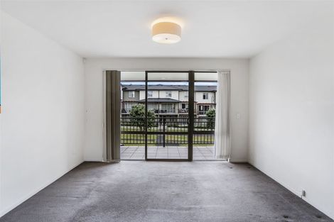 Photo of property in 4/25 Opito Way, East Tamaki, Auckland, 2013
