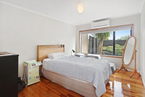 Photo of property in 164 Browns Bay Road, Murrays Bay, Auckland, 0630