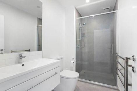 Photo of property in 10/27 Dida Park Drive, Kumeu, 0810