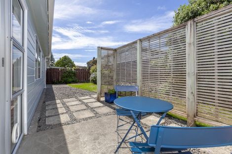 Photo of property in 6a Kingswood Grove, Raumati Beach, Paraparaumu, 5032