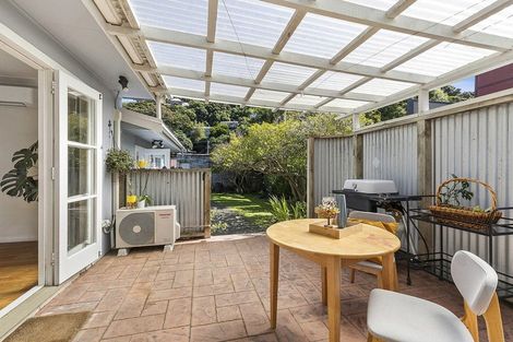 Photo of property in 49 Cluny Road, Plimmerton, Porirua, 5026