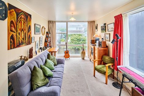 Photo of property in Embassy Court, 72 Brougham Street, Mount Victoria, Wellington, 6011