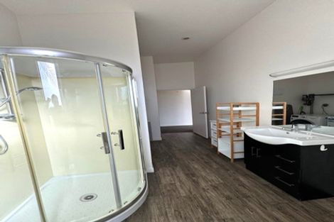 Photo of property in 39a Fairclough Road, Beach Haven, Auckland, 0626