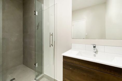 Photo of property in 4 Whakarato Way, Takanini, 2112