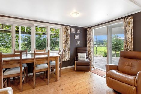 Photo of property in 37 Camp Road, Coroglen, Whitianga, 3591