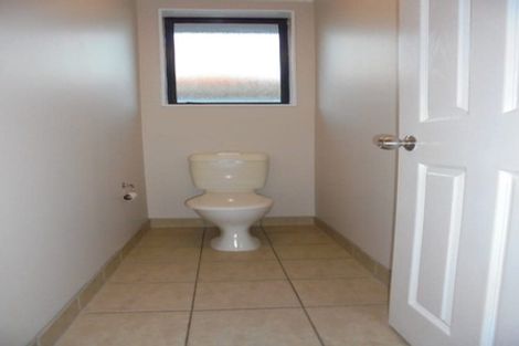 Photo of property in 203 Keri Vista Rise, Papakura, 2110