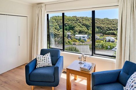 Photo of property in 102 Navigation Drive, Whitby, Porirua, 5024