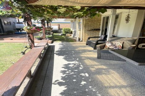 Photo of property in 42 Corinth Grove, Papamoa Beach, Papamoa, 3118