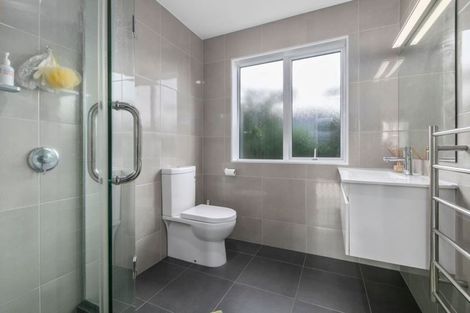 Photo of property in 12 Seaview Crescent, Hatfields Beach, Orewa, 0931