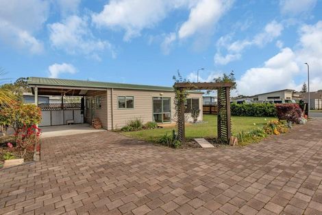 Photo of property in 43 Tamure Place, Ruakaka, 0116