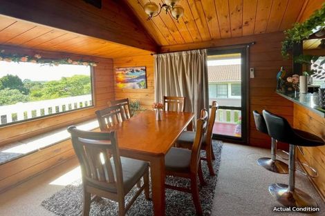 Photo of property in 1/457a Glenfield Road, Glenfield, Auckland, 0629