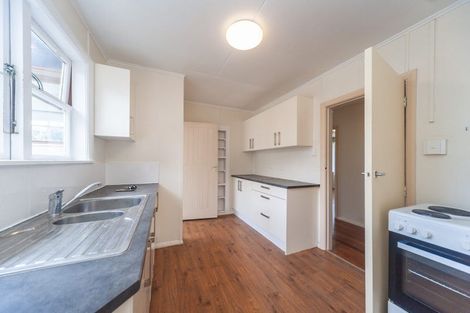 Photo of property in 34 Allington Road, Karori, Wellington, 6012