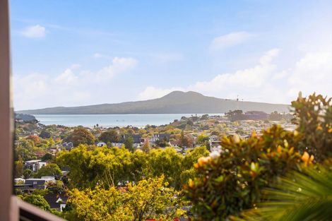 Photo of property in 45a Bradbury Road, Botany Downs, Auckland, 2010