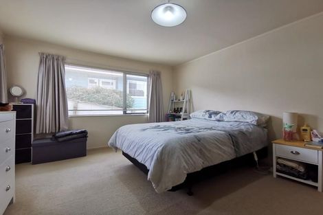 Photo of property in 12 Meadowcroft Grove, Johnsonville, Wellington, 6037