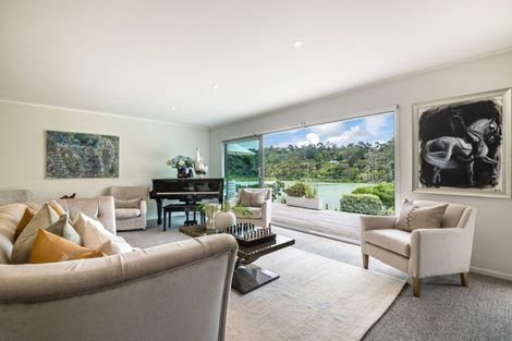 Photo of property in 14 Oscar Road, Greenhithe, Auckland, 0632