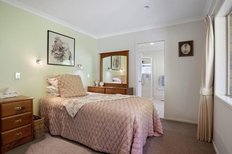 Photo of property in 17 Belmont Rise, Katikati, 3129