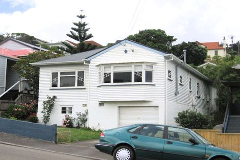 Photo of property in 23 Clyde Street, Island Bay, Wellington, 6023