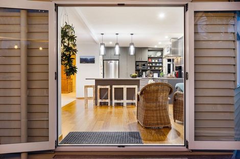 Photo of property in 29 Korotaha Terrace, Rothesay Bay, Auckland, 0630