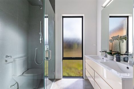 Photo of property in 4 Aberdare Court, Jacks Point, Queenstown, 9371