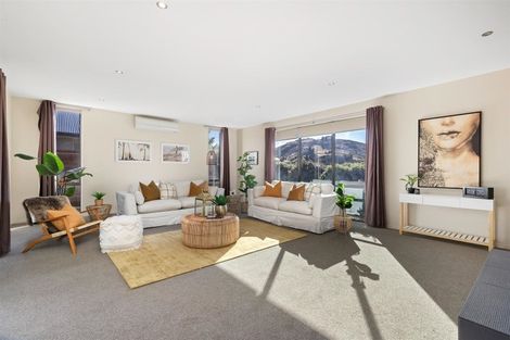 Photo of property in 42 Rere Road, Lake Hayes, Queenstown, 9304