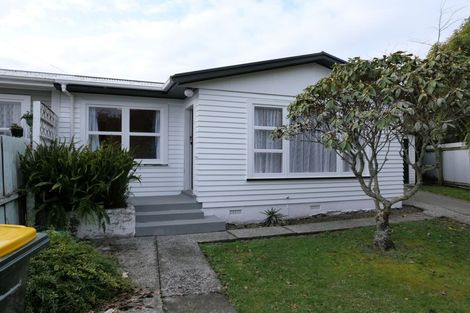 Photo of property in 1 Huia Place, Levin, 5510