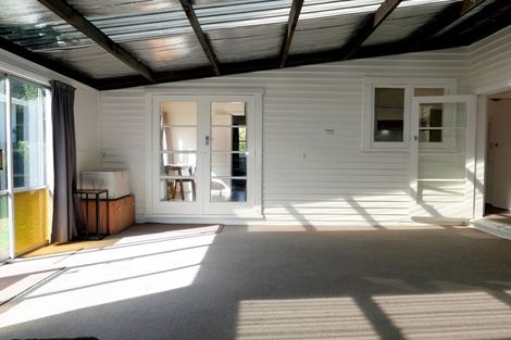 Photo of property in 65 Amohia Street, Paraparaumu, 5032