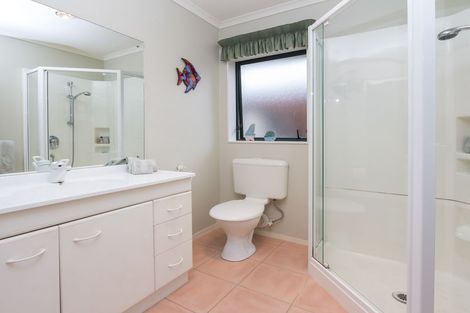 Photo of property in 30 Limerick Place, Dannemora, Auckland, 2016
