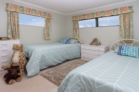 Photo of property in 30 Limerick Place, Dannemora, Auckland, 2016