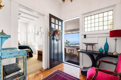 Photo of property in 14 Corry Avenue, Bluff Hill, Napier, 4110