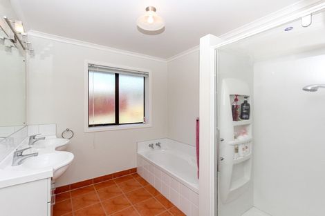 Photo of property in 22 Crownhill Street, Spotswood, New Plymouth, 4310