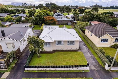 Photo of property in 10 Tokomaru Street, Welbourn, New Plymouth, 4312