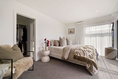 Photo of property in 20 Howden Drive, Jacks Point, 9371