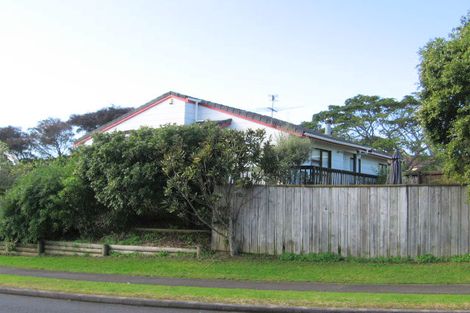 Photo of property in 16 Greenstone Place, Clover Park, Auckland, 2019