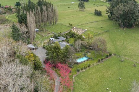 Photo of property in 2524 State Highway 2, Te Hauke, Hastings, 4174