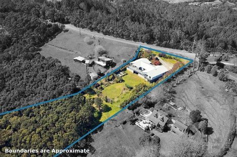 Photo of property in 136 Pinchgut Road, Kaukapakapa, 0873