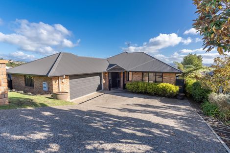 Photo of property in 15 Tironui Terrace, Western Heights, Hamilton, 3200
