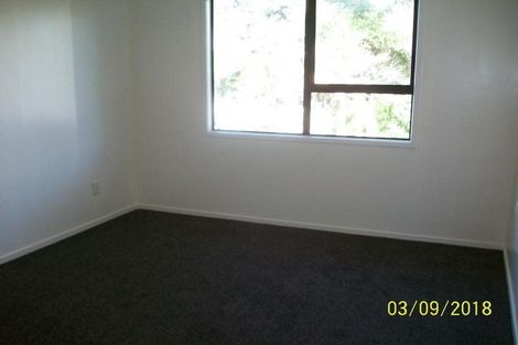 Photo of property in 2/19a Ribblesdale Road, Henderson, Auckland, 0612