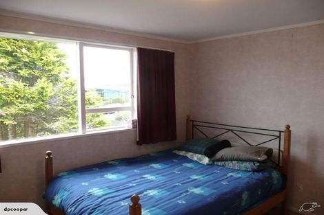 Photo of property in 5a Reese Jones Grove, Maungaraki, Lower Hutt, 5010