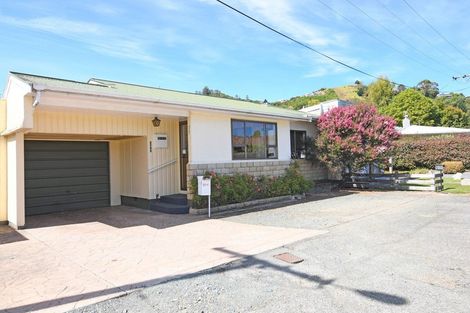 Photo of property in 370a Hardy Street, Nelson, 7010