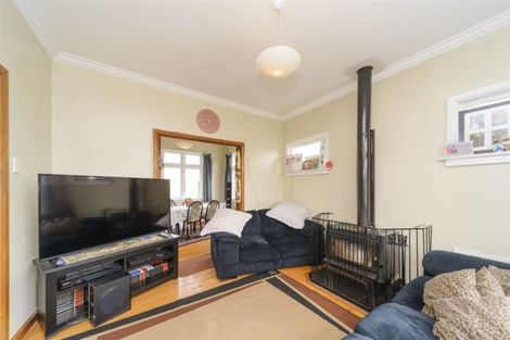Photo of property in 77 Hillcrest Drive, Kelvin Grove, Palmerston North, 4414