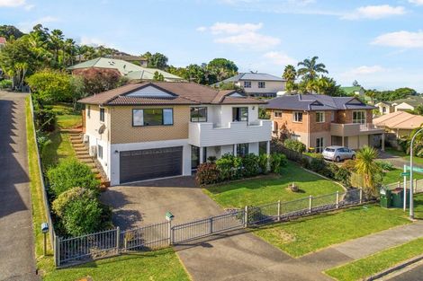 Photo of property in 9 Ambassador Glade, Orewa, 0931