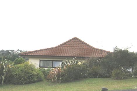 Photo of property in 3 Holmes Drive South, West Harbour, Auckland, 0618