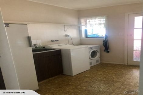 Photo of property in 37 Branch Road, Highlands Park, New Plymouth, 4312