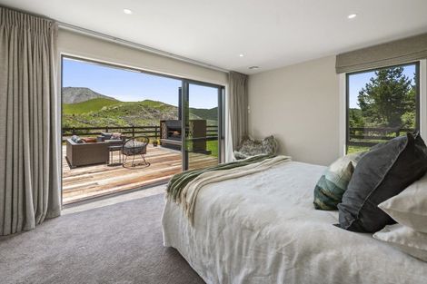 Photo of property in 11 Lochridge Drive, Kinloch, 3377